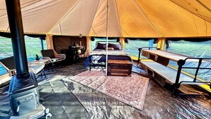 1 habitación y ropa de cama 