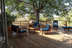 Terrace/patio - Tranquil Mountain Guesthouse with Hot Tub and Creek Views Near Trails in Lander, Wyoming (Lander)