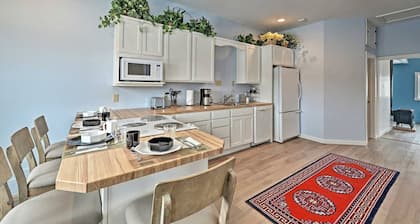 Tranquil Mountain Guesthouse with Hot Tub and Creek Views Near Trails in Lander, Wyoming