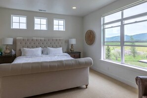 5 Schlafzimmer, Bügeleisen/Bügelbrett, WLAN, Bettwäsche