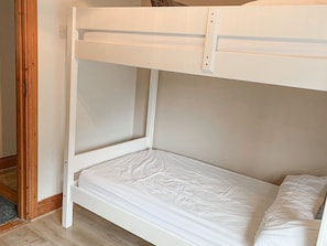 3 bedrooms, bed sheets - Fishermans Grove HH No 21 (Dunmore East)