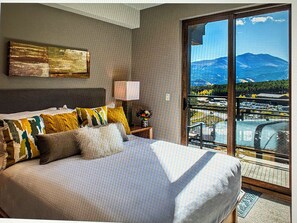 2 habitaciones, tabla de planchar con plancha y acceso a internet 