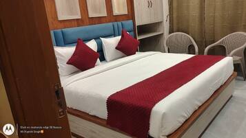 Habitación Deluxe doble | Escritorio y wifi gratis