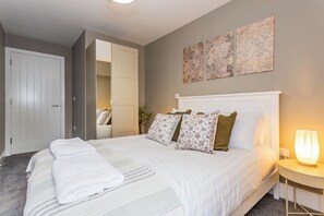 2 Schlafzimmer, Bügeleisen/Bügelbrett, WLAN, Bettwäsche