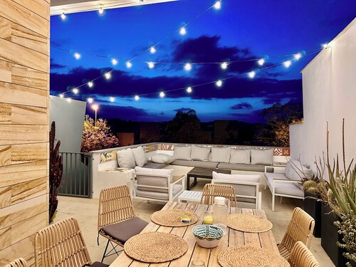 Villa - Sleeps 8 - Near Beaches Golf and Polo