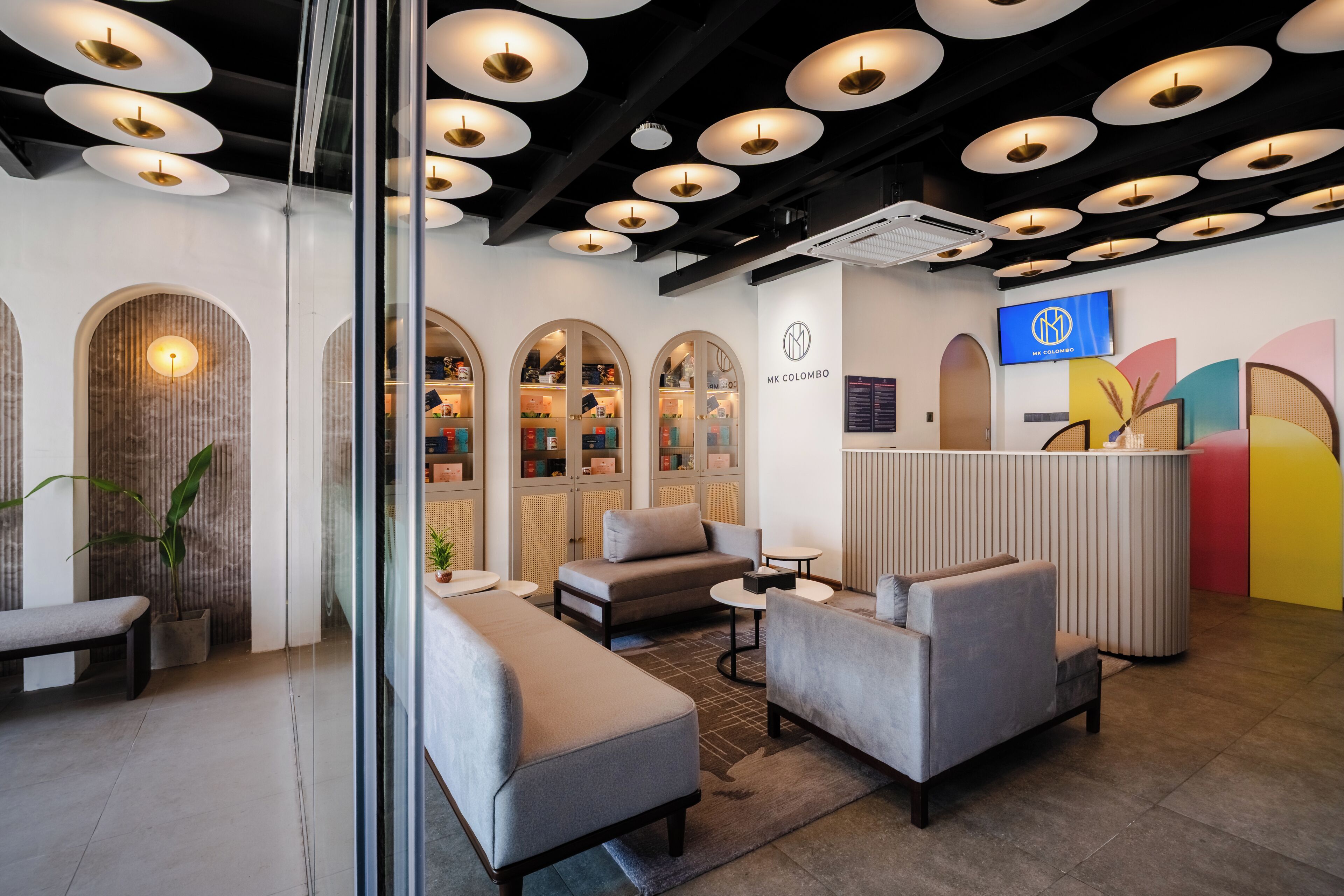 로비 좌석 공간