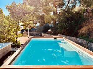 Pool - House in Roses: Terrace, Garden, Parking (Roses)