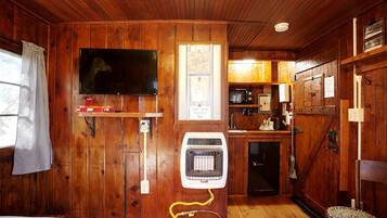 1 Schlafzimmer, Schreibtisch, WLAN, Bettwäsche