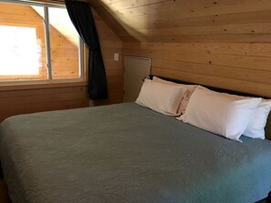 3 soverom, strykejern/-brett, reiseseng for barn og wi-fi