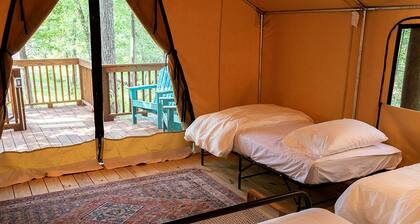 Family Friendly Safari Tent Well Equipped in Livingston, Texas