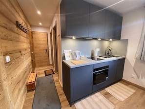 Coffee/tea maker, fridge, stovetop, dishwasher - Studio in Cernix, 4 pers, near slopes, large terrace (Crest-Voland)