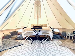 1 chambre, literie fournie