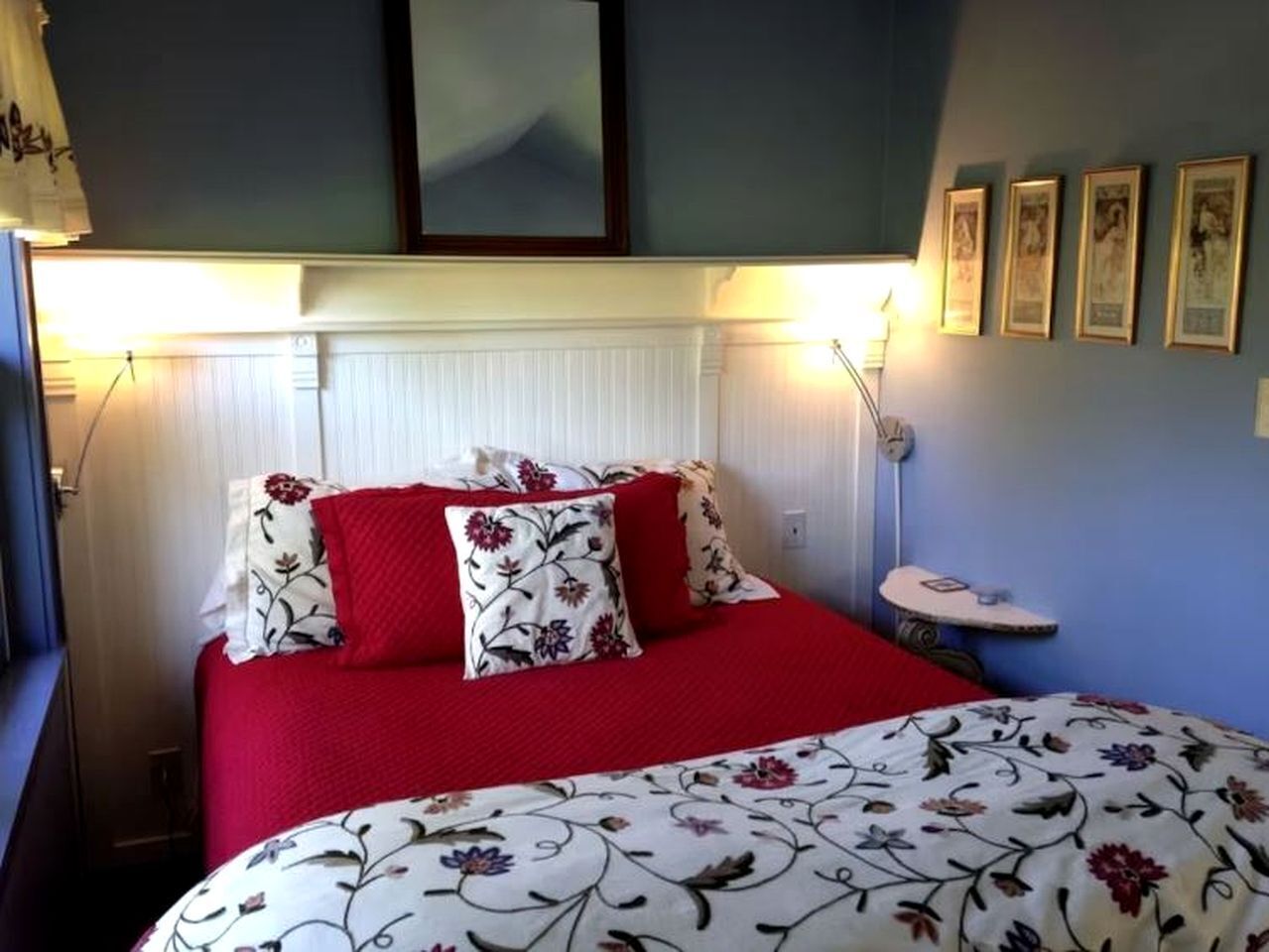 1 bedroom, desk, iron/ironing board, WiFi