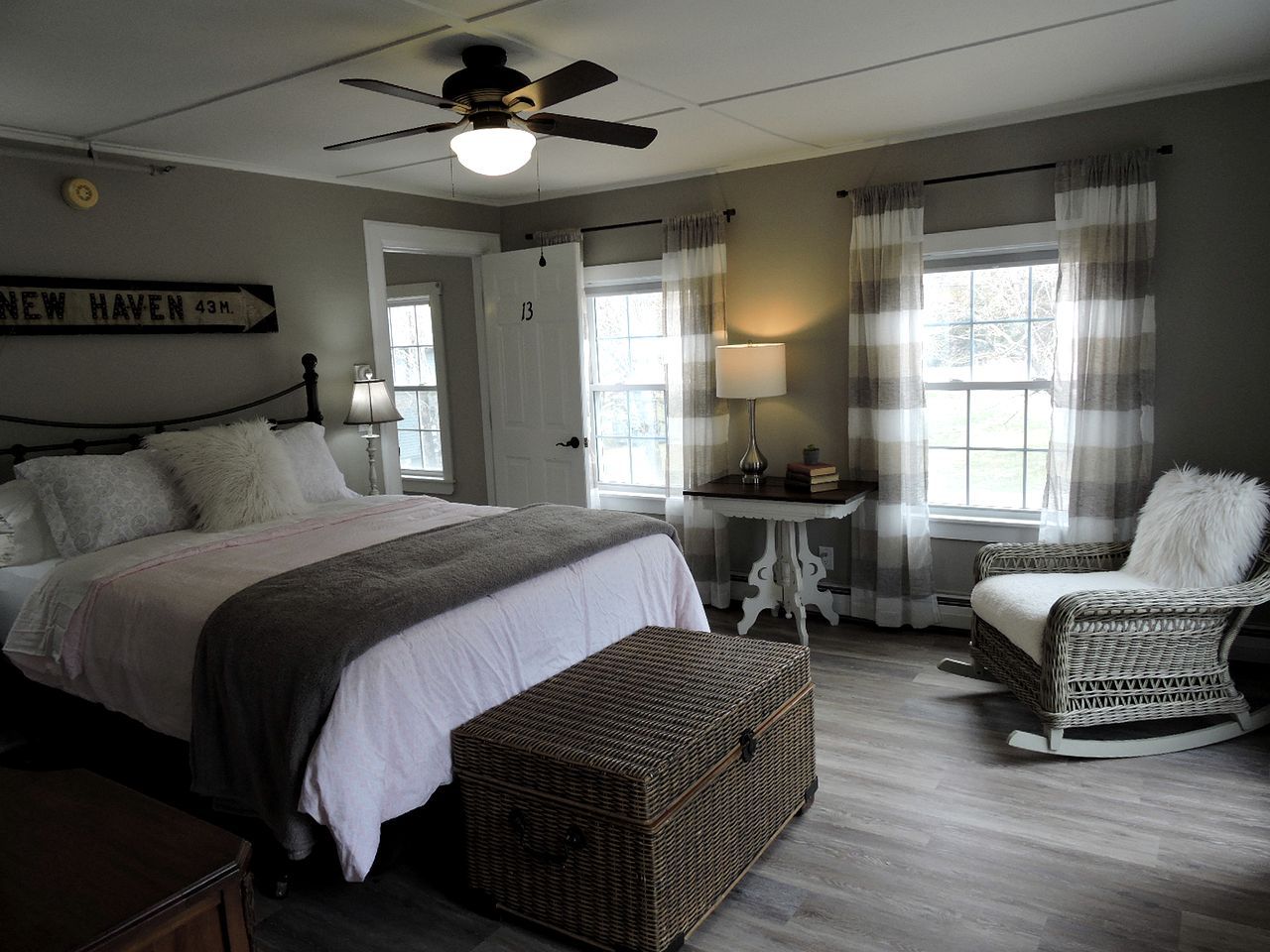 9 bedrooms, desk, iron/ironing board, travel crib