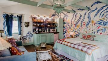 1 bedroom, WiFi, bed sheets