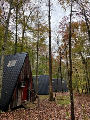 Exterior - Glamping Retreat for the Modern Explorer in this Lovely A-Frame Rental in Kentucky (Stanton)