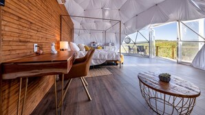 1 habitación y ropa de cama 