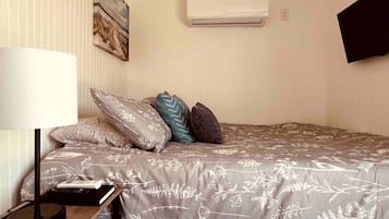 1 habitación, tabla de planchar con plancha, wifi y ropa de cama