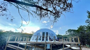 Terrace/patio - Sublime Glamping Dome in Texas for Memorable Vacations in Burnet (Burnet)