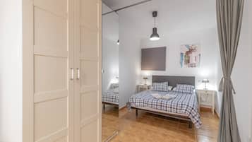 Strykjärn/strykbräda, wi-fi och sängkläder