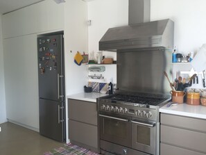 Four, plaque de cuisson, lave-vaisselle