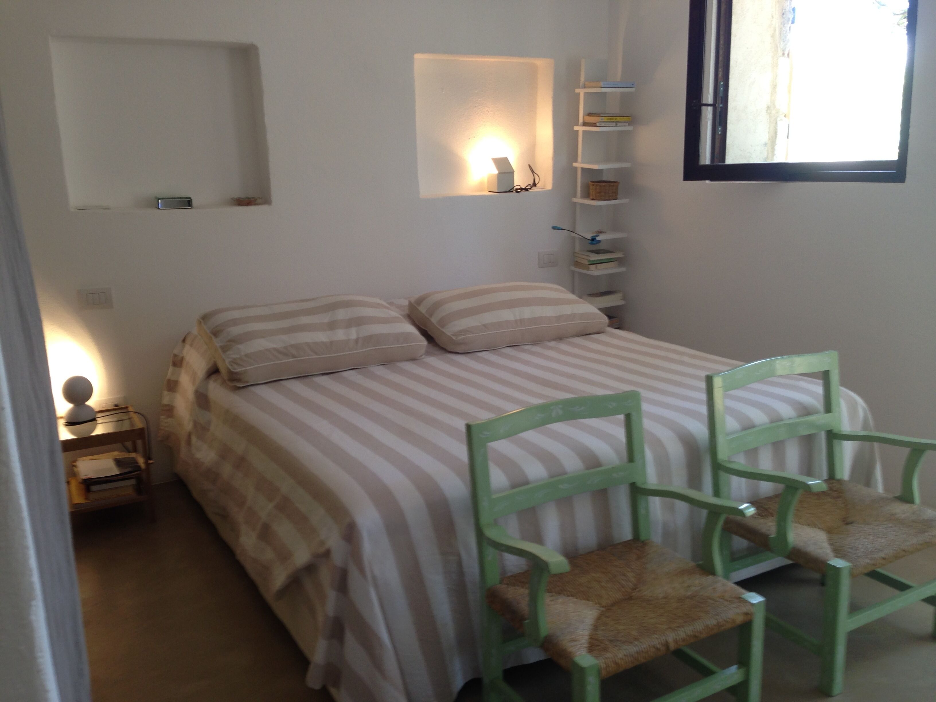 4 chambres, fer et planche à repasser, Wi-Fi, draps fournis