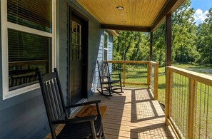 Terrace/patio - Pet-Friendly Cabin in North Carolina for Amazing Getaways in the Mountains (Spruce Pine)