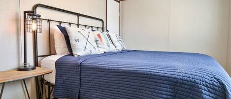 3 dormitorios, tabla de planchar con plancha, wifi y ropa de cama