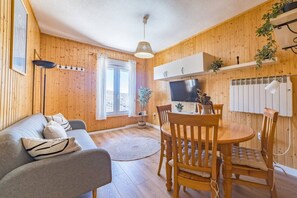 TV - Sierra Nevada Ski Slope Lodge - Free Parking (Sierra Nevada)