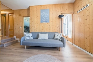 TV - Sierra Nevada Ski Slope Lodge - Free Parking (Sierra Nevada)