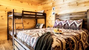 4 Schlafzimmer, Schreibtisch, Bügeleisen/Bügelbrett, WLAN