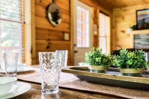 Dining - Impressive Secluded Cabin with Hot-tub and Foosball in Pigeon Forge, Tennessee (Pigeon Forge)