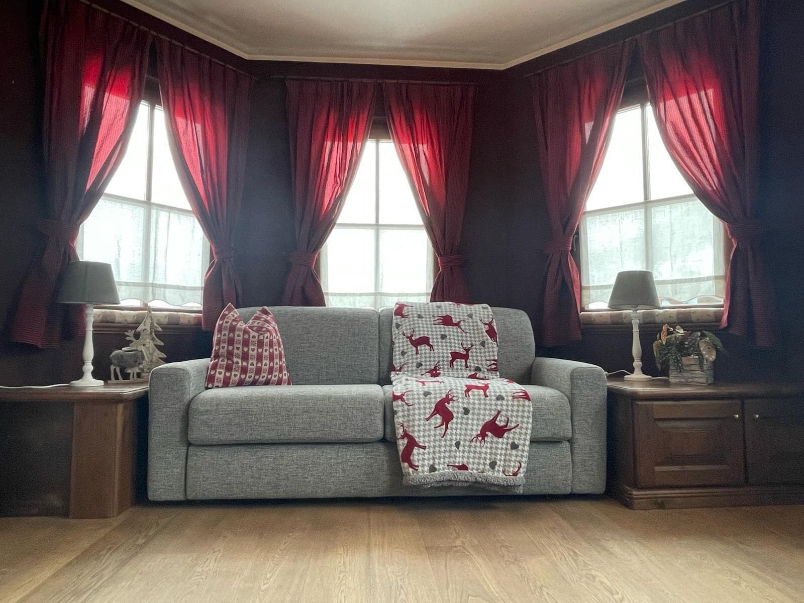 Leilighet, 1 soverom, fjellutsikt | Oppholdsområde | Flatskjerm-TV