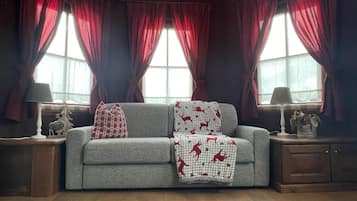 Apartment, 1 Bedroom, Mountain View | Living area | Flat-screen TV