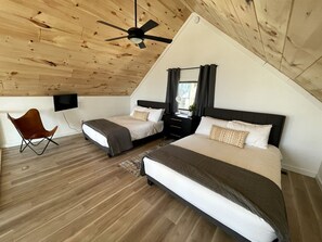 2 slaapkamers, een strijkplank/strijkijzer, wifi, beddengoed