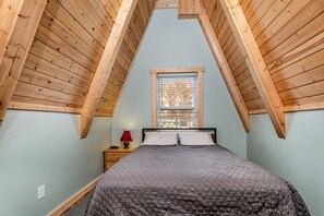 Strykjärn/strykbräda, wi-fi och sängkläder