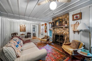 TV, fireplace, DVD player