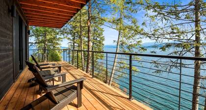 Stunning Designer Rental with Breathtaking Views for a Memorable Escape in Nature by Lake Pend Orielle in Idaho