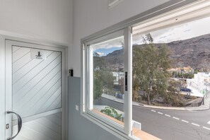 Interior - Vacation Studio 'Vv Faro' with Mountain View, Wi-Fi and Air Conditioning (Puerto de Mogán)