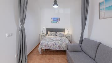 1 bedroom, iron/ironing board, WiFi, bed sheets