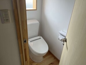 Hårtork och handdukar