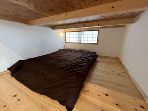 1 sovrum, skrivbord, wi-fi och sängkläder