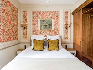 Appartement | Hypoallergeen beddengoed, pillowtop-bedden, een kluis op de kamer