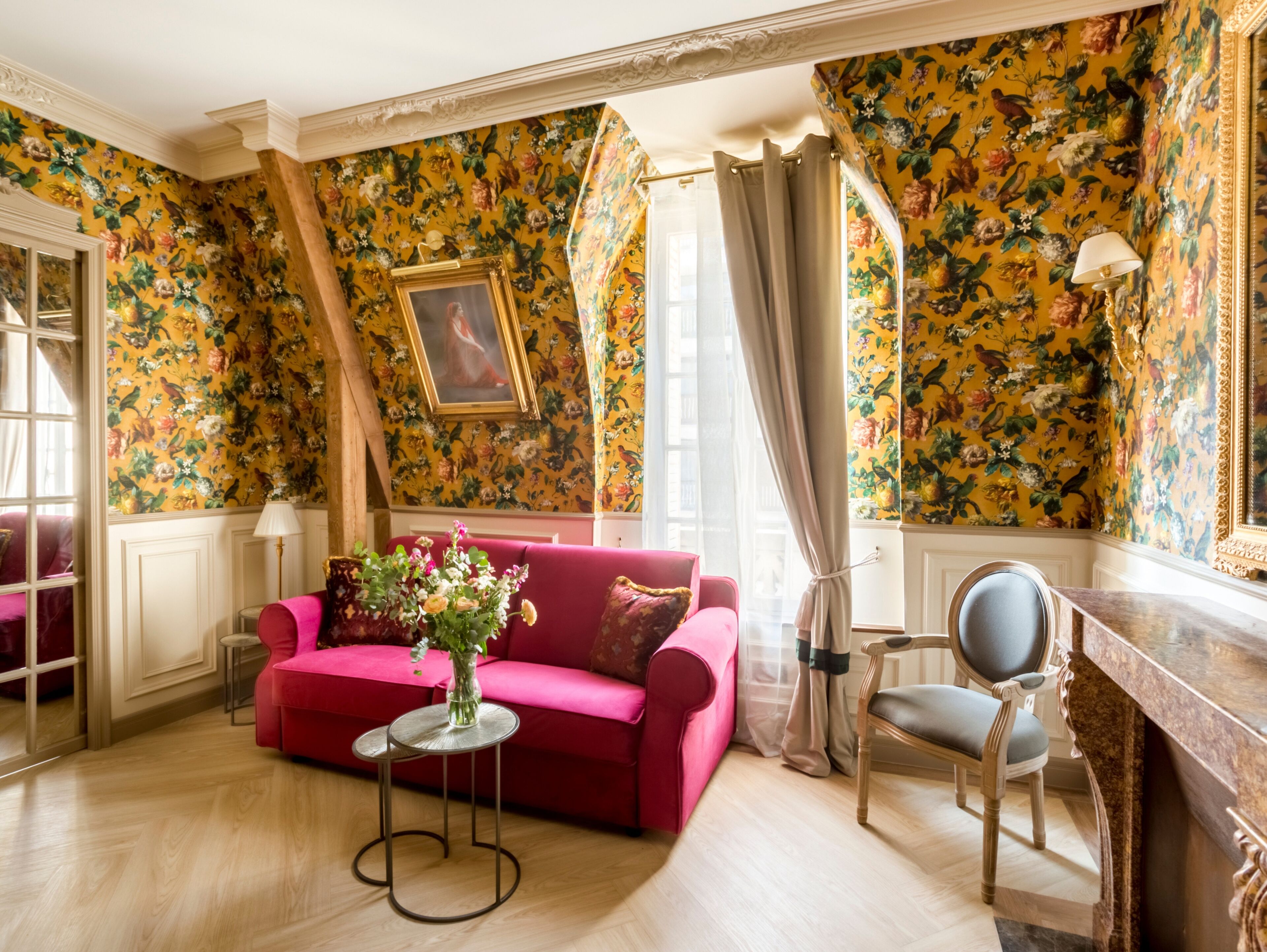 Apartment | Living area | 43-inch Smart TV with cable channels, Netflix, streaming services