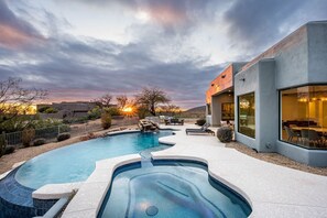 Pool - Impressive Rental with Incredible Modern Interior in Arizona (Scottsdale)