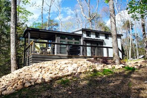 Unclassified image, 3 of 37, button - Outstanding Cottage with Stunning Sights in Monteagle, Tennessee (Monteagle)