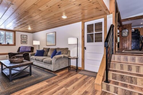 Stepaway Vacation Rentals-Sayner at It's finest!