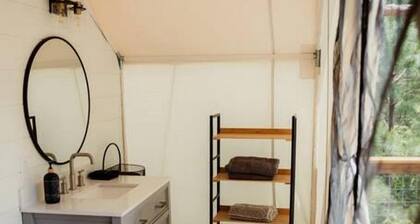 Deluxe Safari Tent with Indoor Jacuzzi in Kentucky