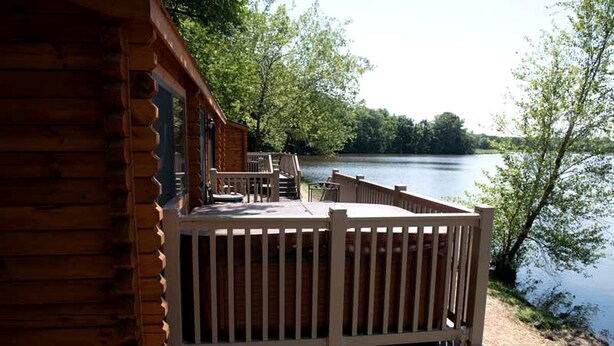 Unclassified image, 1 of 11, button - Cozy Cabin with Hot Tub and Beautiful Views of Cool Springs Lake for an Unforgettable Experience in Virginia (Spotsylvania)
