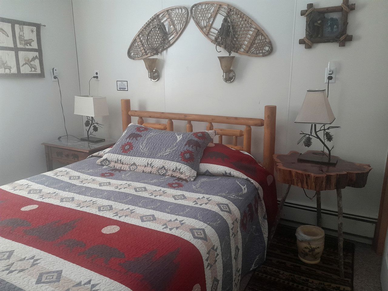 1 bedroom, desk, WiFi, bed sheets